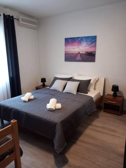Apartment Dora-100M From The Central Beach Makarska Dış mekan fotoğraf