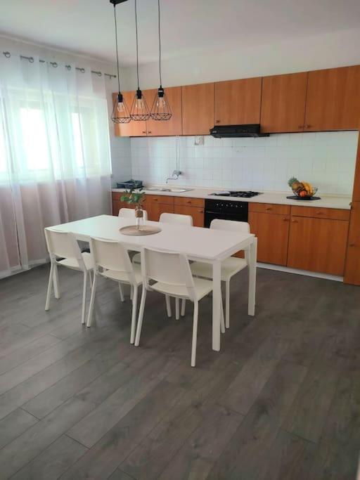 Apartment Dora-100M From The Central Beach Makarska Dış mekan fotoğraf